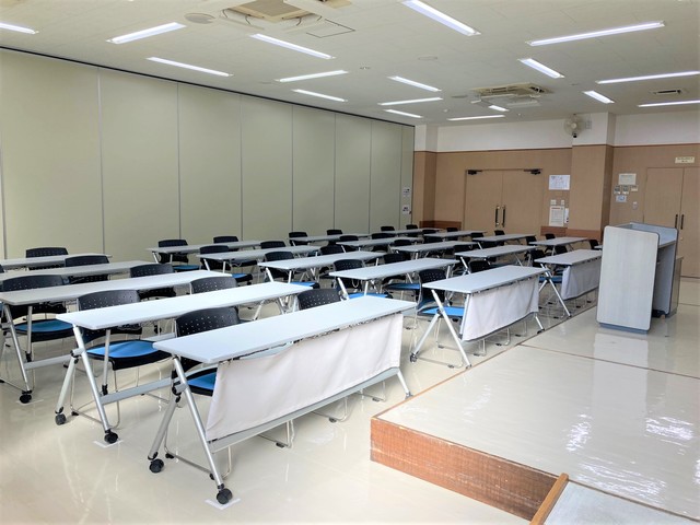 第1会議室（黒板側）