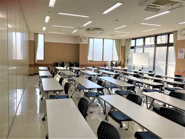 第1会議室（窓側）